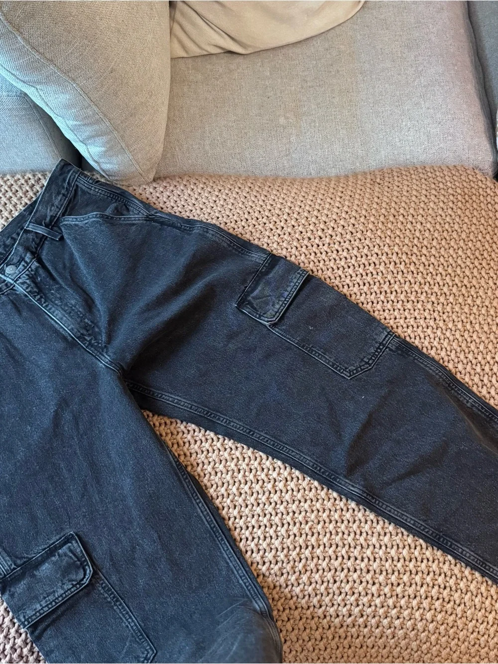 Levi’s Premium 568 Loose Straight Cargo Jeans Black Wash 38x32 NWT